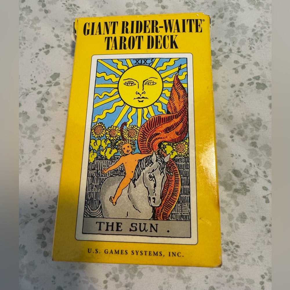 Giant Rider-Waite Tarot Deck - Bright Yellow Box